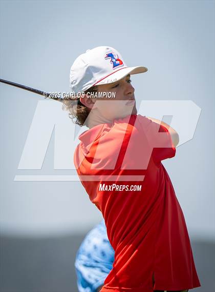 Thumbnail 1 in UIL 4A Boys Golf Finals photogallery.