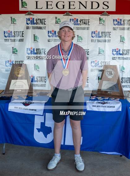 Thumbnail 3 in UIL 4A Boys Golf Finals photogallery.