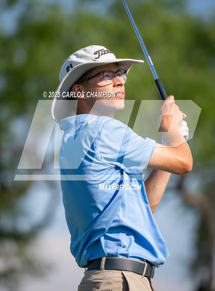 Thumbnail 1 in UIL 4A Boys Golf Finals photogallery.