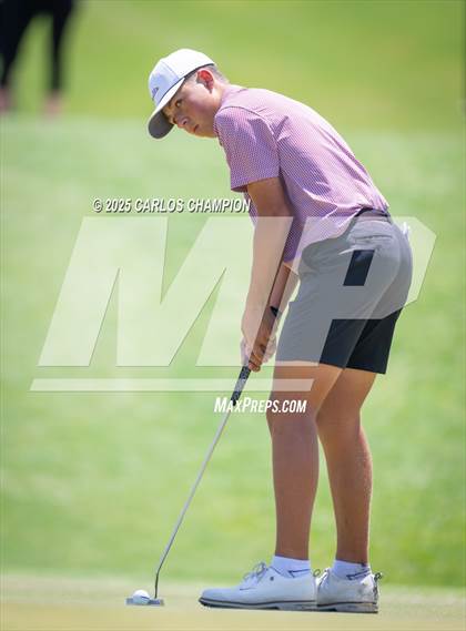 Thumbnail 1 in UIL 4A Boys Golf Finals photogallery.