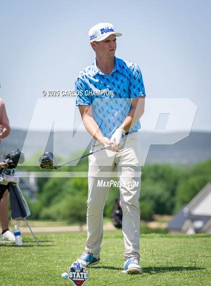 Thumbnail 1 in UIL 4A Boys Golf Finals photogallery.