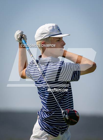 Thumbnail 2 in UIL 4A Boys Golf Finals photogallery.