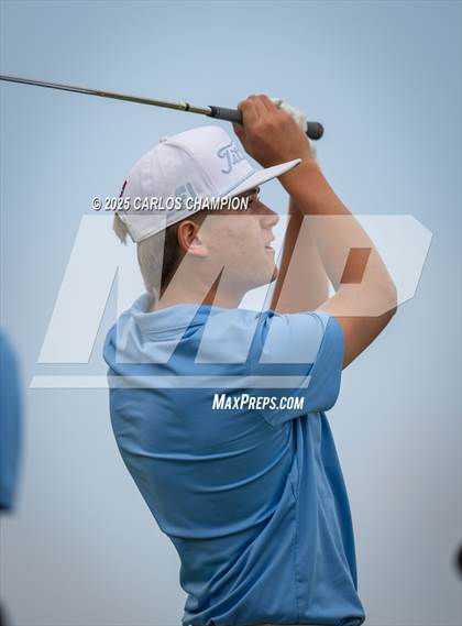 Thumbnail 3 in UIL 4A Boys Golf Finals photogallery.