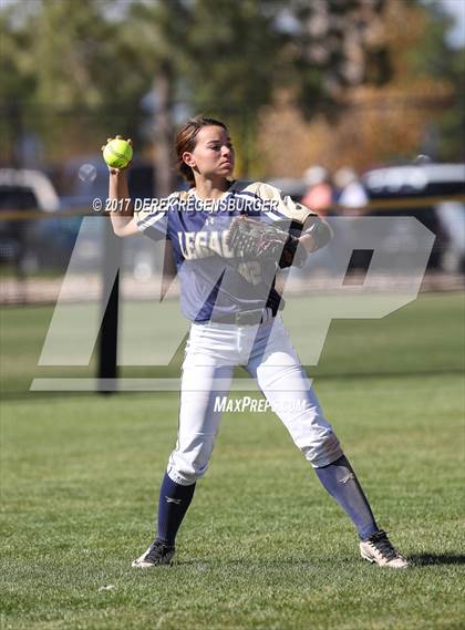Thumbnail 1 in ThunderRidge vs. Legacy (CHSAA 5A Playoff) photogallery.