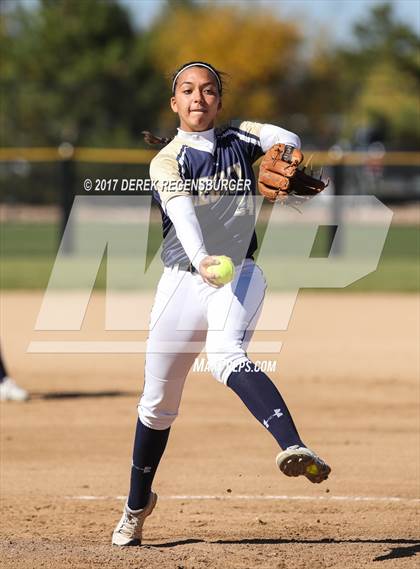 Thumbnail 1 in ThunderRidge vs. Legacy (CHSAA 5A Playoff) photogallery.