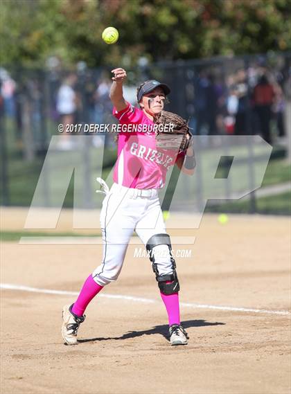 Thumbnail 3 in ThunderRidge vs. Legacy (CHSAA 5A Playoff) photogallery.