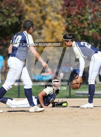 Thumbnail 2 in ThunderRidge vs. Legacy (CHSAA 5A Playoff) photogallery.
