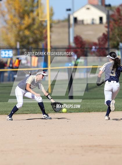 Thumbnail 1 in ThunderRidge vs. Legacy (CHSAA 5A Playoff) photogallery.