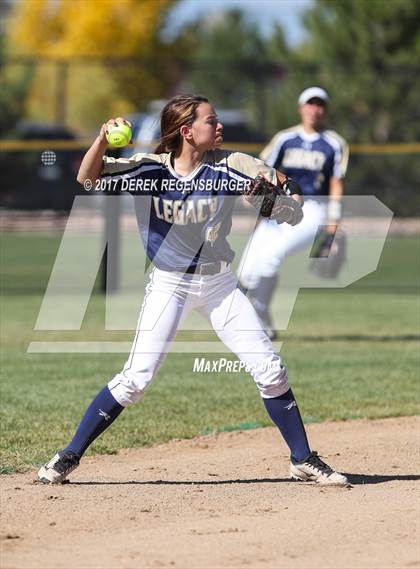 Thumbnail 3 in ThunderRidge vs. Legacy (CHSAA 5A Playoff) photogallery.
