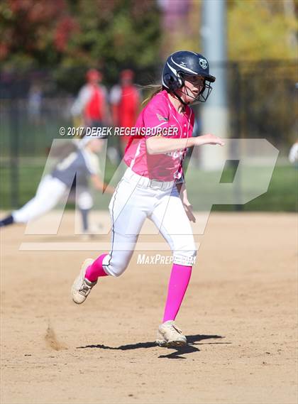 Thumbnail 3 in ThunderRidge vs. Legacy (CHSAA 5A Playoff) photogallery.