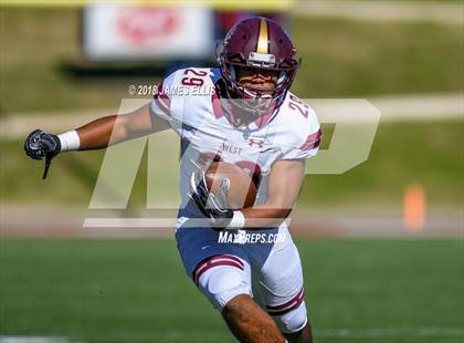 Thumbnail 3 in Mansfield Timberview vs. Magnolia West (UIL 5A Area Playoffl) photogallery.