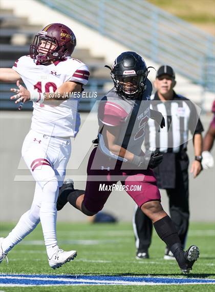Thumbnail 2 in Mansfield Timberview vs. Magnolia West (UIL 5A Area Playoffl) photogallery.
