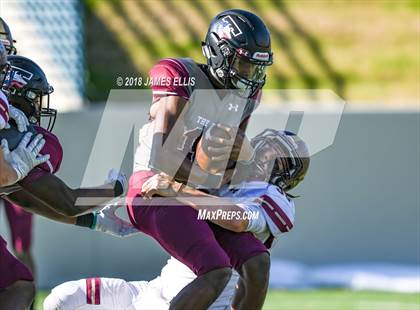 Thumbnail 1 in Mansfield Timberview vs. Magnolia West (UIL 5A Area Playoffl) photogallery.