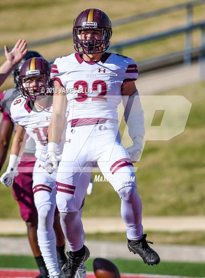 Thumbnail 2 in Mansfield Timberview vs. Magnolia West (UIL 5A Area Playoffl) photogallery.