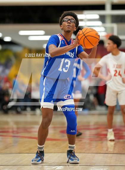 Thumbnail 3 in Christian Brothers @ Jesuit (Holy Hoops) photogallery.