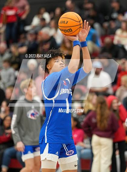 Thumbnail 1 in Christian Brothers @ Jesuit (Holy Hoops) photogallery.