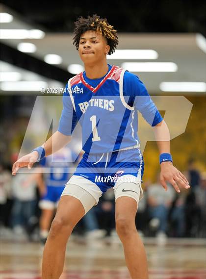 Thumbnail 2 in Christian Brothers @ Jesuit (Holy Hoops) photogallery.