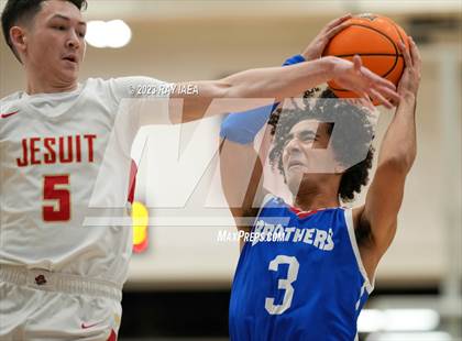 Thumbnail 3 in Christian Brothers @ Jesuit (Holy Hoops) photogallery.