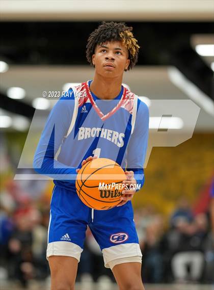 Thumbnail 1 in Christian Brothers @ Jesuit (Holy Hoops) photogallery.