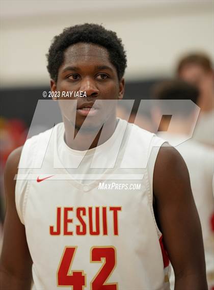 Thumbnail 2 in Christian Brothers @ Jesuit (Holy Hoops) photogallery.