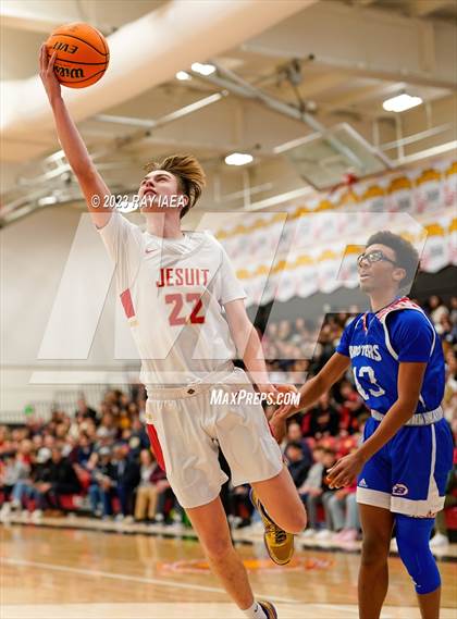 Thumbnail 2 in Christian Brothers @ Jesuit (Holy Hoops) photogallery.