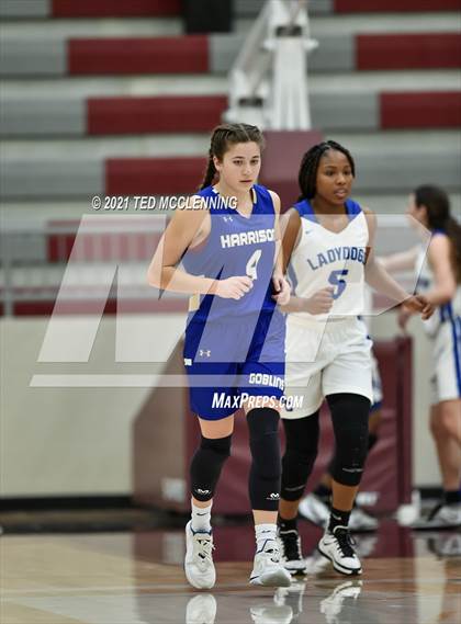 Thumbnail 2 in Star City vs. Harrison (AAA 4A State Round Two) photogallery.