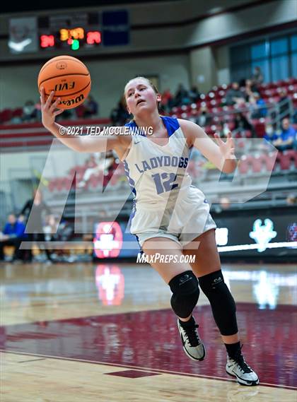 Thumbnail 3 in Star City vs. Harrison (AAA 4A State Round Two) photogallery.