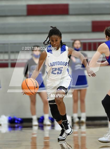 Thumbnail 1 in Star City vs. Harrison (AAA 4A State Round Two) photogallery.