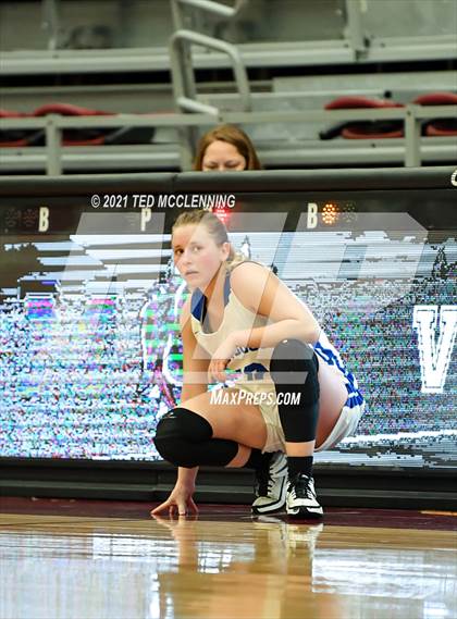 Thumbnail 1 in Star City vs. Harrison (AAA 4A State Round Two) photogallery.
