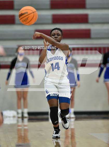 Thumbnail 3 in Star City vs. Harrison (AAA 4A State Round Two) photogallery.