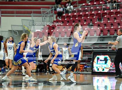 Thumbnail 3 in Star City vs. Harrison (AAA 4A State Round Two) photogallery.