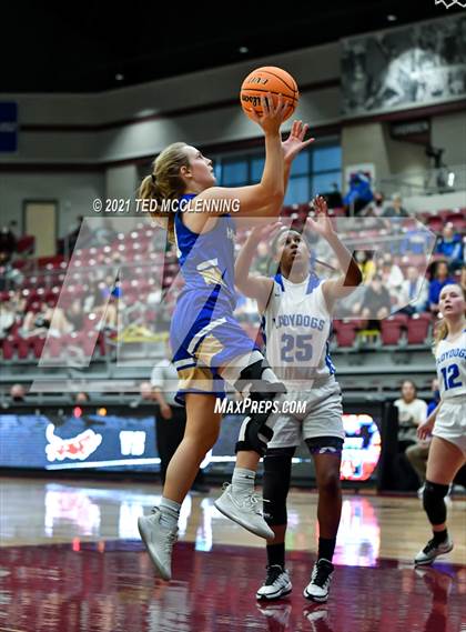Thumbnail 3 in Star City vs. Harrison (AAA 4A State Round Two) photogallery.