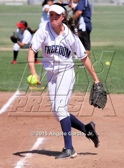 Thumbnail 1 in San Leandro vs. Freedom photogallery.