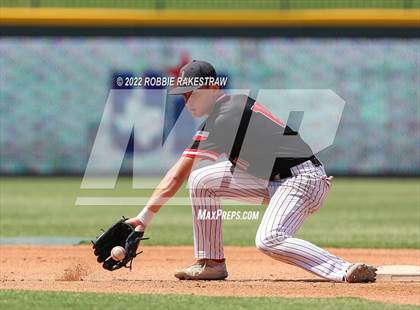 Thumbnail 2 in Friendswood vs. Mansfield Legacy (UIL 5A Baseball Semifinal) photogallery.