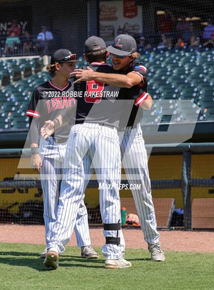 Thumbnail 3 in Friendswood vs. Mansfield Legacy (UIL 5A Baseball Semifinal) photogallery.