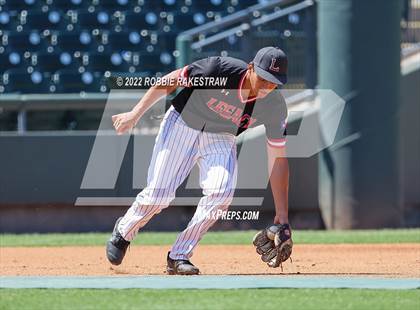 Thumbnail 3 in Friendswood vs. Mansfield Legacy (UIL 5A Baseball Semifinal) photogallery.