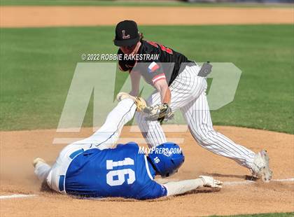 Thumbnail 3 in Friendswood vs. Mansfield Legacy (UIL 5A Baseball Semifinal) photogallery.
