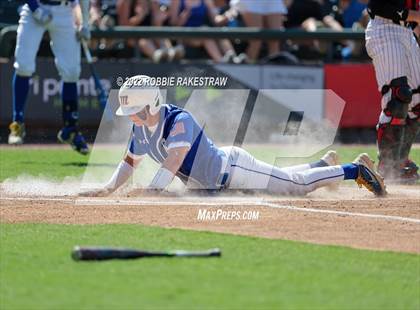 Thumbnail 3 in Friendswood vs. Mansfield Legacy (UIL 5A Baseball Semifinal) photogallery.