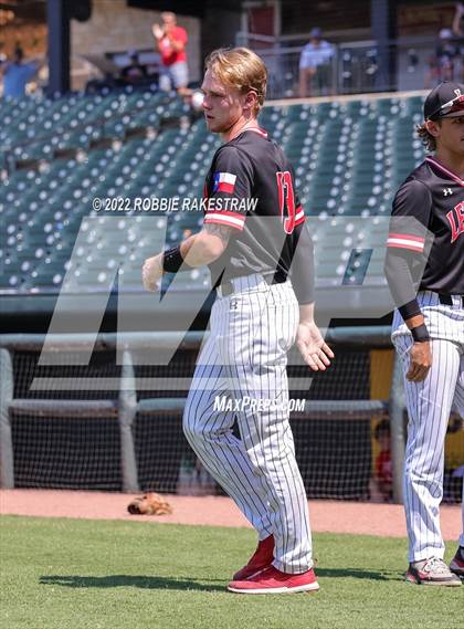 Thumbnail 2 in Friendswood vs. Mansfield Legacy (UIL 5A Baseball Semifinal) photogallery.