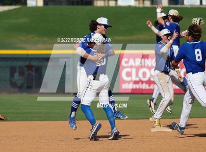 Thumbnail 2 in Friendswood vs. Mansfield Legacy (UIL 5A Baseball Semifinal) photogallery.