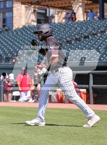 Thumbnail 3 in Friendswood vs. Mansfield Legacy (UIL 5A Baseball Semifinal) photogallery.