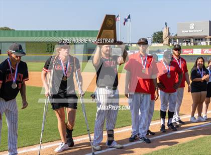 Thumbnail 1 in Friendswood vs. Mansfield Legacy (UIL 5A Baseball Semifinal) photogallery.