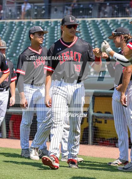 Thumbnail 1 in Friendswood vs. Mansfield Legacy (UIL 5A Baseball Semifinal) photogallery.