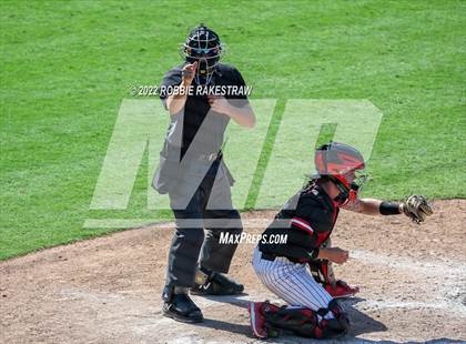 Thumbnail 3 in Friendswood vs. Mansfield Legacy (UIL 5A Baseball Semifinal) photogallery.