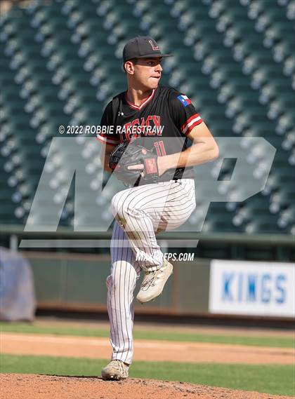 Thumbnail 3 in Friendswood vs. Mansfield Legacy (UIL 5A Baseball Semifinal) photogallery.