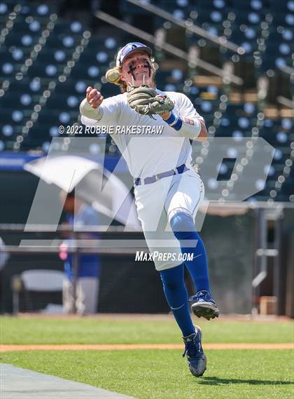 Thumbnail 1 in Friendswood vs. Mansfield Legacy (UIL 5A Baseball Semifinal) photogallery.