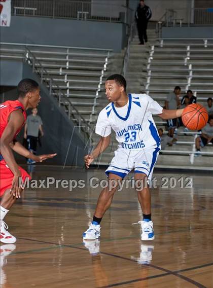 Thumbnail 2 in Bishop Dunne @ Wilmer-Hutchins (DJH5 Holiday Showcase) photogallery.