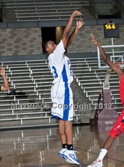 Thumbnail 2 in Bishop Dunne @ Wilmer-Hutchins (DJH5 Holiday Showcase) photogallery.