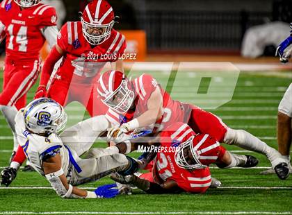 Thumbnail 3 in Serra vs. Mater Dei (CIF State Open DIV Championship) photogallery.