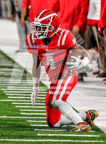 Thumbnail 1 in Serra vs. Mater Dei (CIF State Open DIV Championship) photogallery.
